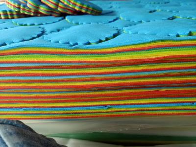 แบบปั๊มแล้ว สีพื้น 480 แผ่น สลับสีทุก 10 แผ่น